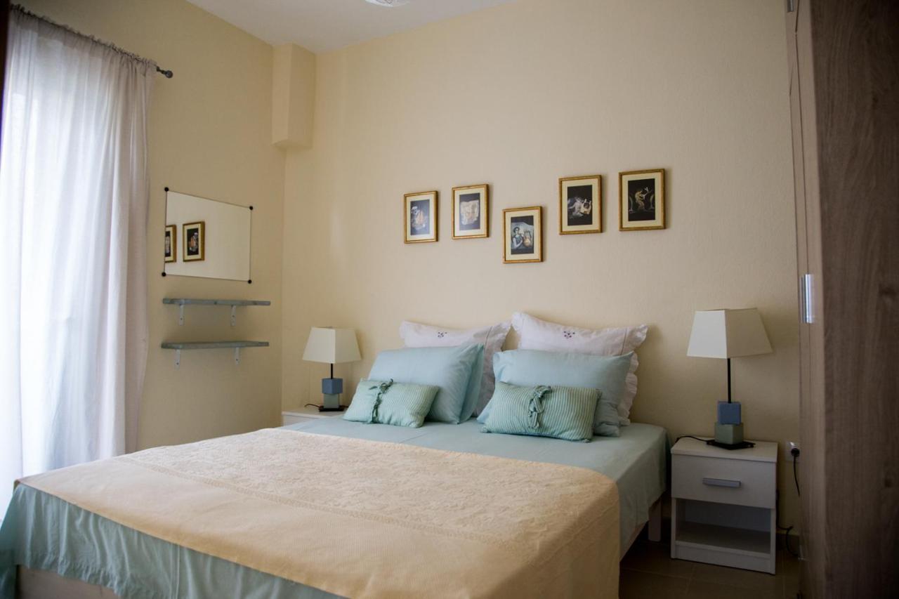 Blue Theros Apartments Paralia Dionysiou Dış mekan fotoğraf