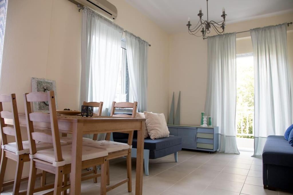 Blue Theros Apartments Paralia Dionysiou Dış mekan fotoğraf